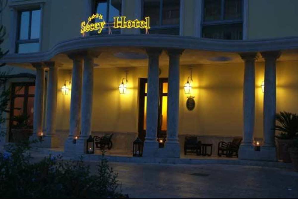 Seccy Hotel Boutique Art & Museum Fiumicino Eksteriør bilde