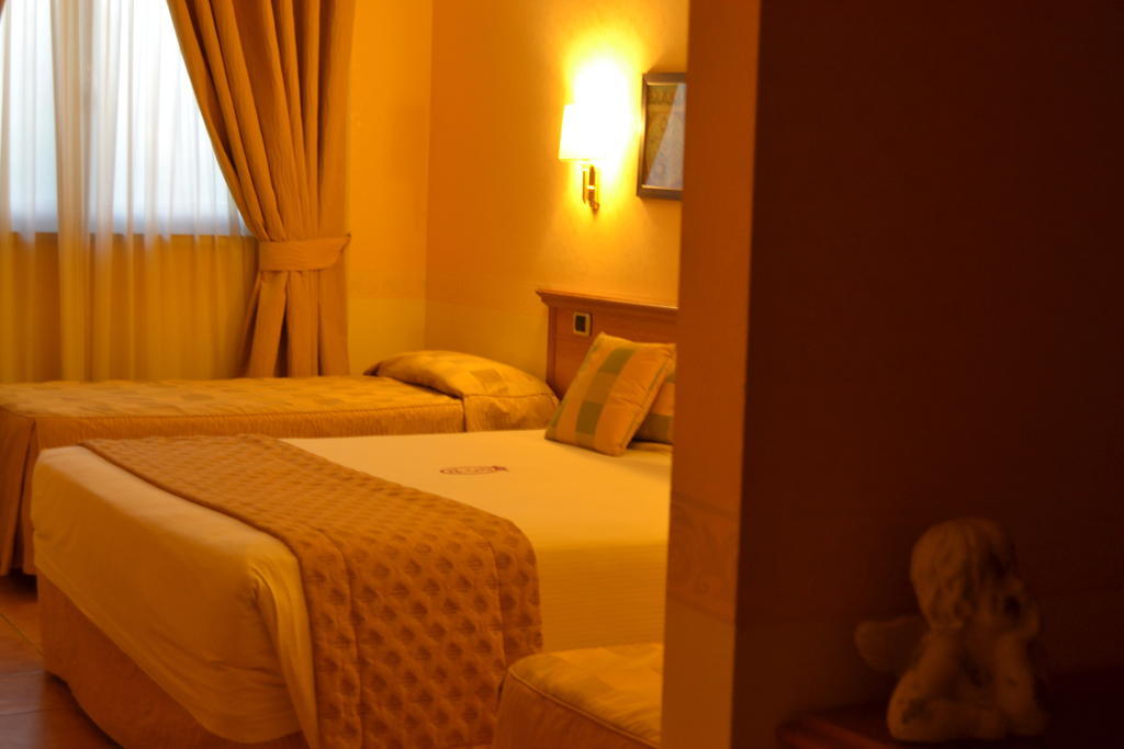Seccy Hotel Boutique Art & Museum Fiumicino Rom bilde