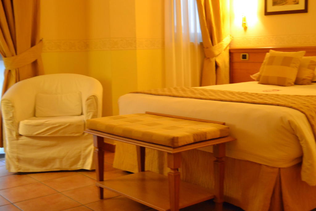 Seccy Hotel Boutique Art & Museum Fiumicino Rom bilde