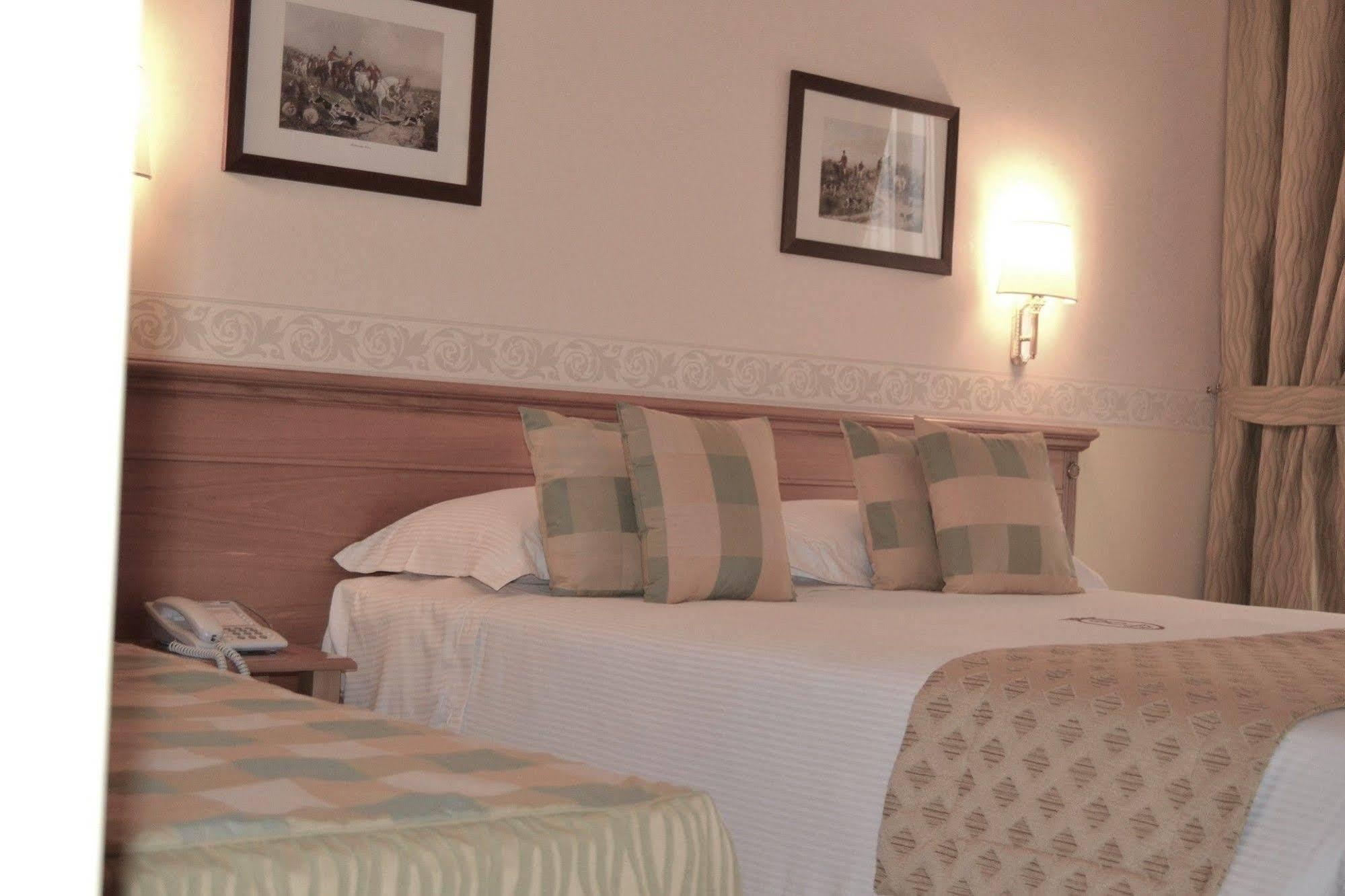 Seccy Hotel Boutique Art & Museum Fiumicino Eksteriør bilde