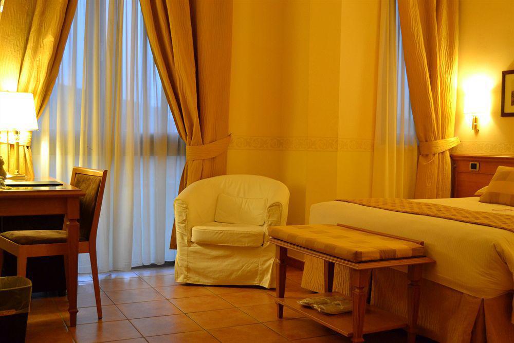 Seccy Hotel Boutique Art & Museum Fiumicino Eksteriør bilde