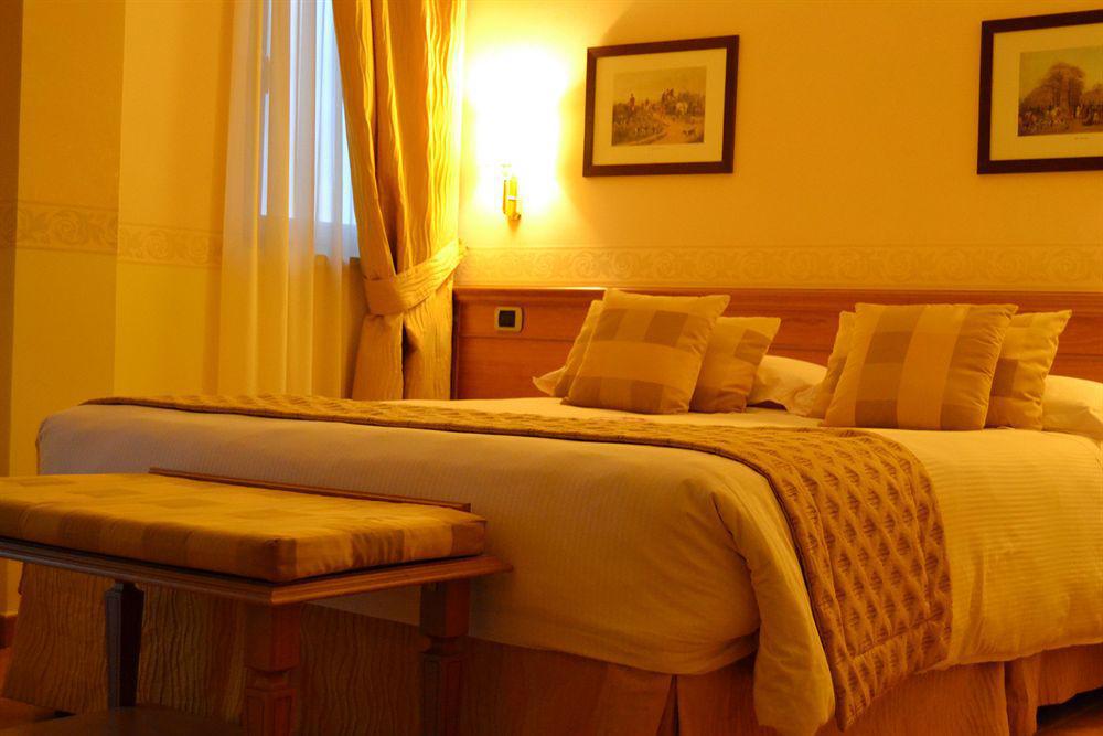 Seccy Hotel Boutique Art & Museum Fiumicino Eksteriør bilde